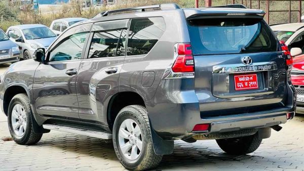 2021 Toyota Prado VX