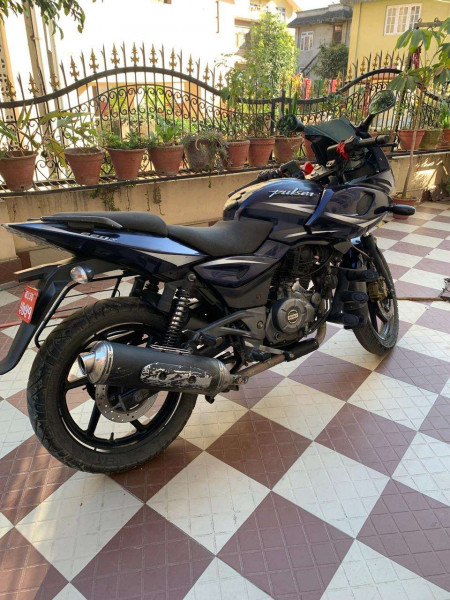 Pulsar 220F on Sale 