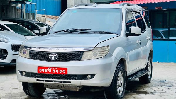 2014 Tata Safari Strome Lx