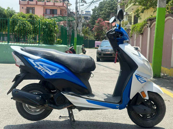 76 lot Honda dio sale or exchange 
