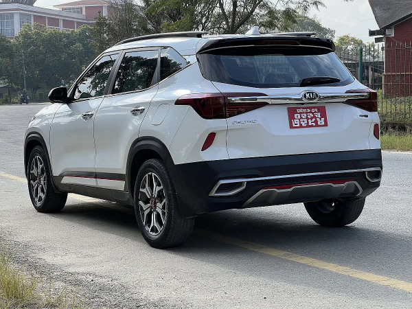 Kia Seltos GT Line Automatic 2020 with Sunroof &amp; 6 Airbags