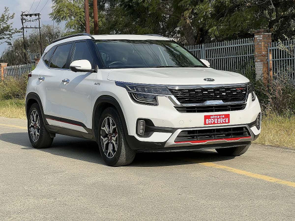 Kia Seltos GT Line Automatic 2020 with Sunroof & 6 Airbags