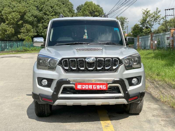Mahindra Scorpio S5+ 2018