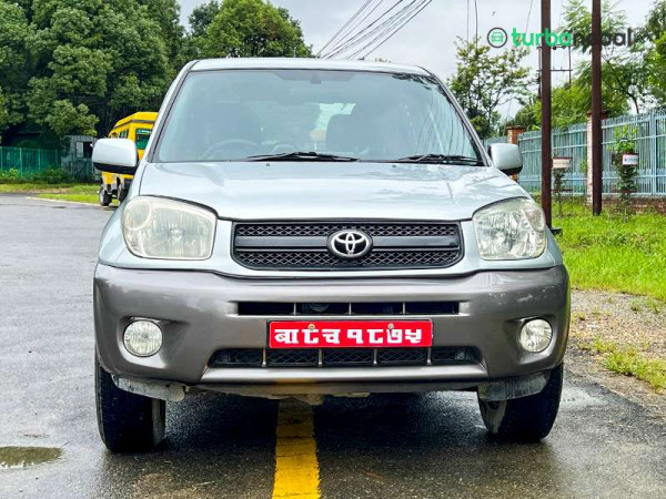 Toyota RAV4 2005 -  4WD