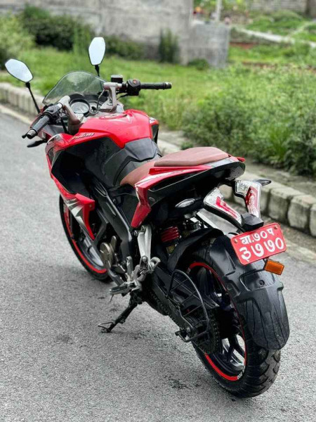 Pulsar 200 RS 