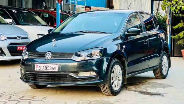 2015 Volkswagen Polo 1.6 Highline 