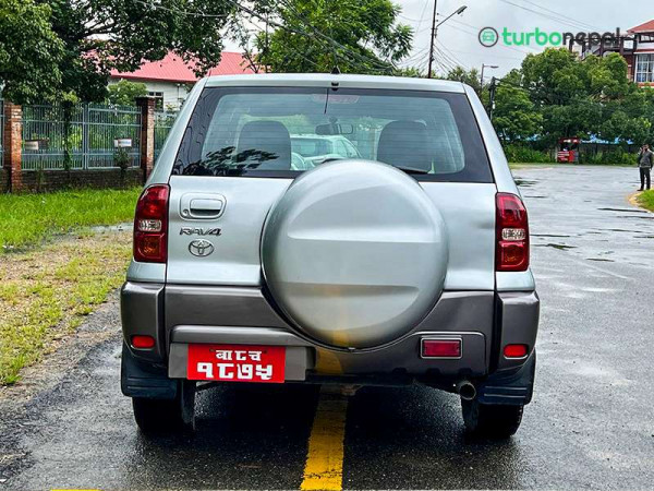 Toyota RAV4 2005 -  4WD